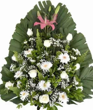 Arreglo de flores blancas