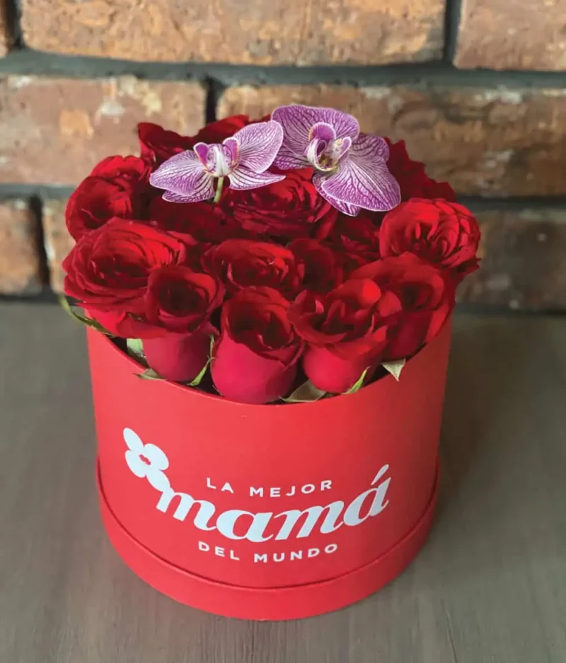 Arreglo de rosas rojas