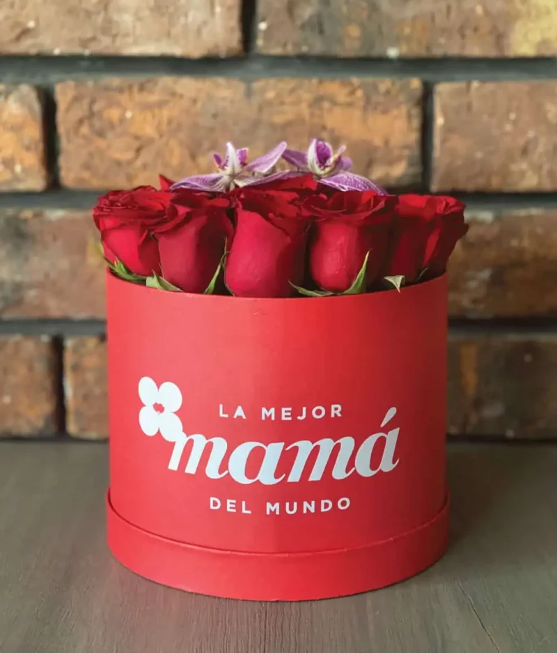 Arreglo de rosas rojas