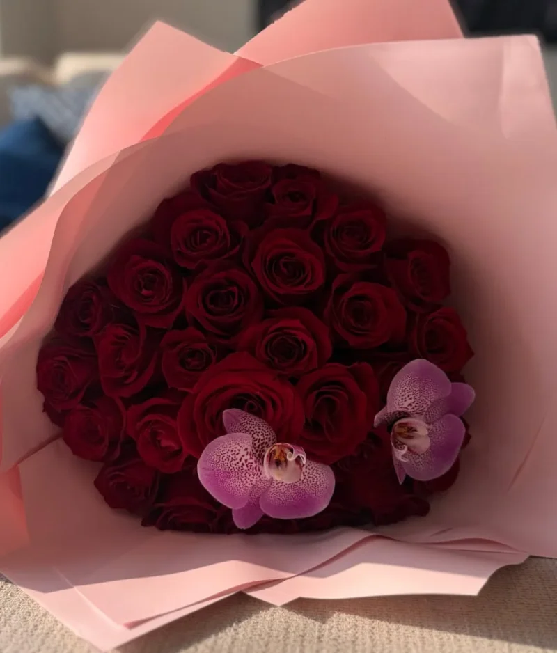 Orquideas y rosas en florerías en Puebla, ramos de flores a domicilio Puebla con entrega puntual