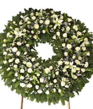Corona de flores Condolencias, Florerías en Puebla, entrega de coronas fúnebres en Puebla