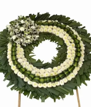 corona funebre con flores blancas flores de dobleces