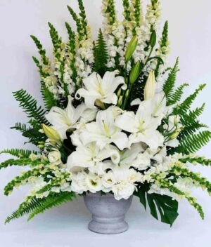 arreglo de flores blancas condolencias 