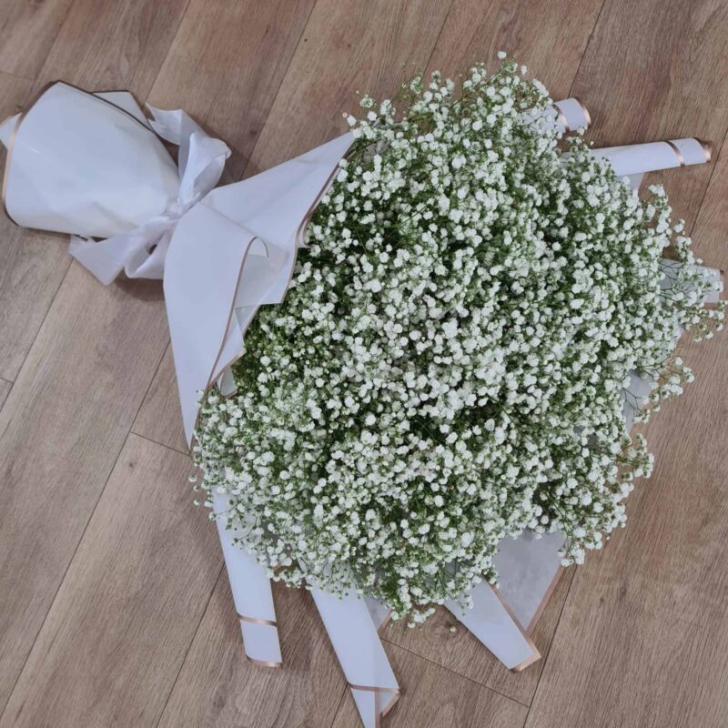 Ramo de flores blancas
