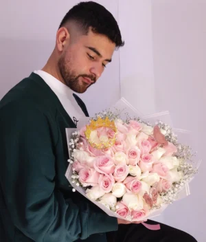 Ramos con corona y rosas. Florerías en Tijuana, arreglos de flores a domicilio en Tijuana