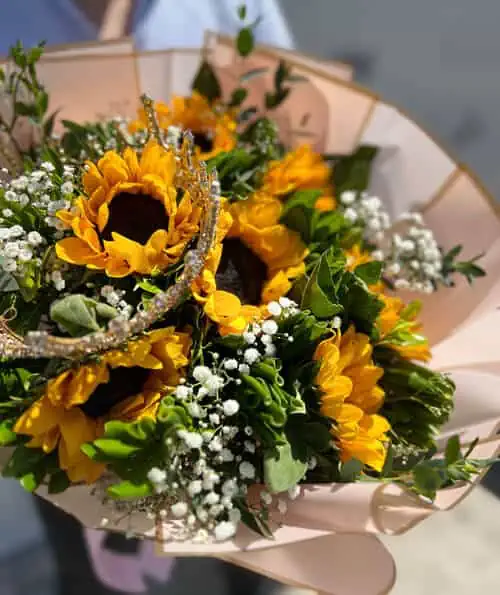 ramo de 10 girasoles, optimista